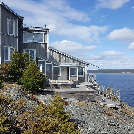 Lotsstugan I Haernoesand Bed and Breakfast Exterior foto